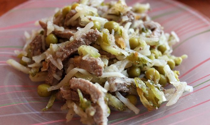 Мясной салат