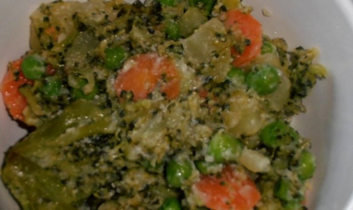 Салат из вареных овощей с йогуртом