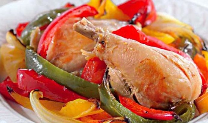 Цыпленок по-охотничьи с майораном