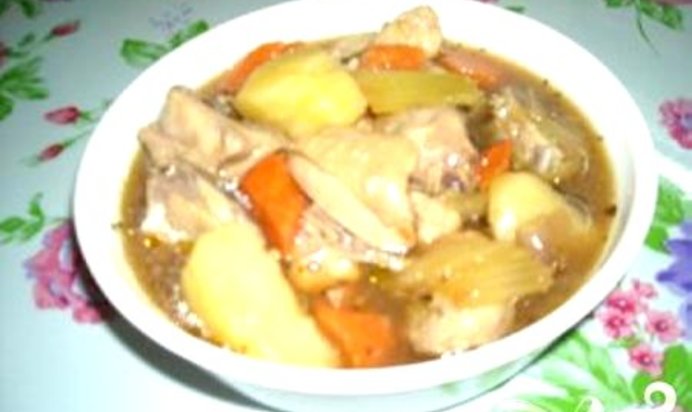 Тушеный цыпленок с овощами