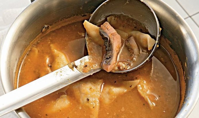 Балатонская уха с рыбными пельменями