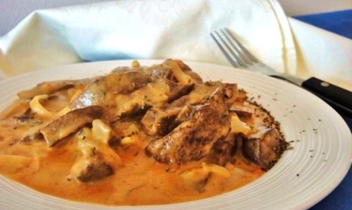Гуляш из печени говяжьей