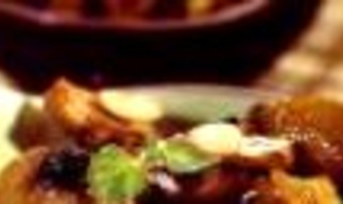 Шампиньоны с кедровыми орешками