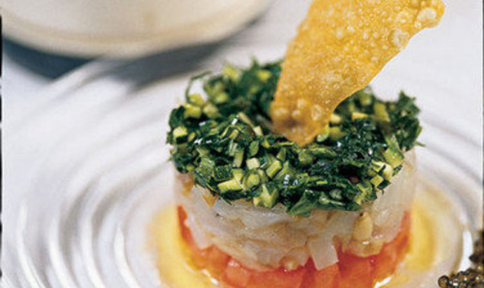 Тартар из томатов, дорады и цукини