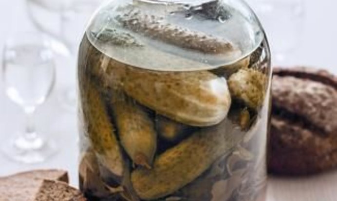 Салат с вялеными томатами