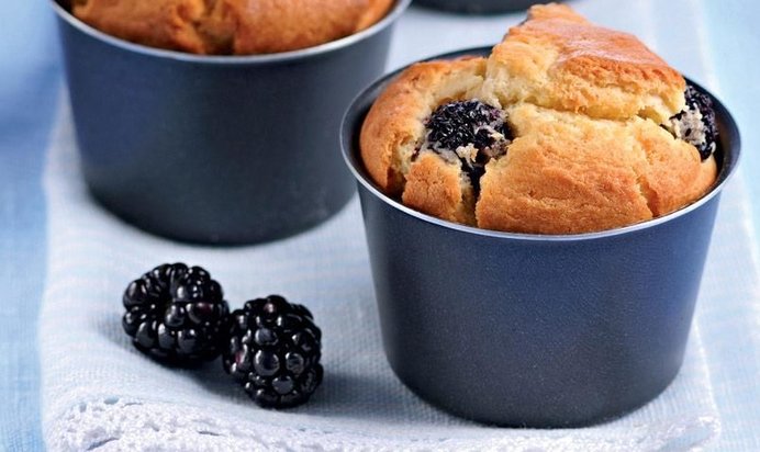 Маффины с ежевикой