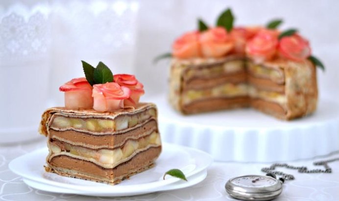 Блинный торт Розовый букет