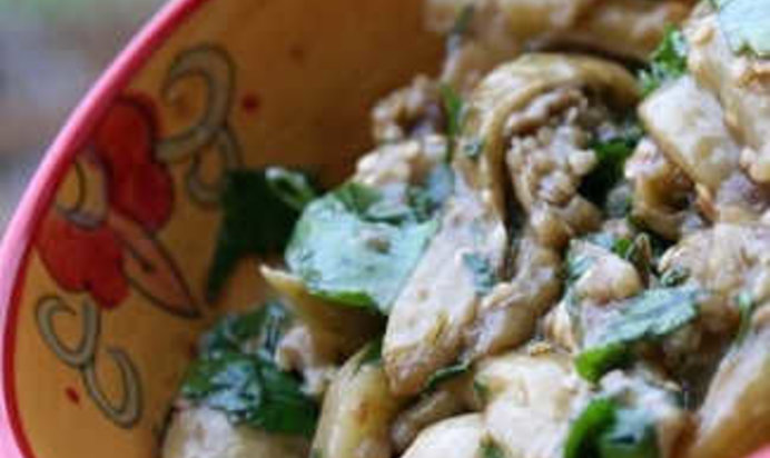 Салат из баклажанов с петрушкой