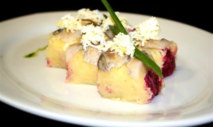 Роллы с сельдью под шубой