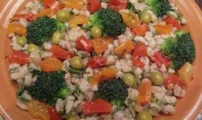Салат из перловки с овощами