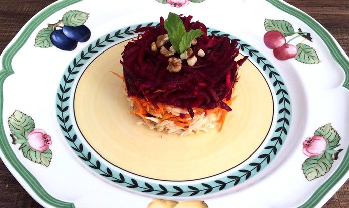 Слоеный овощной салат