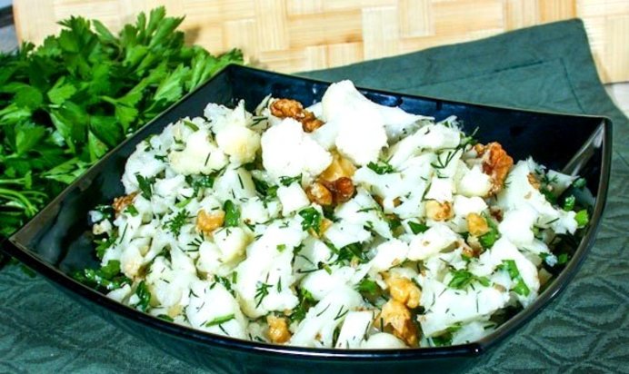 Салат с цветной капустой