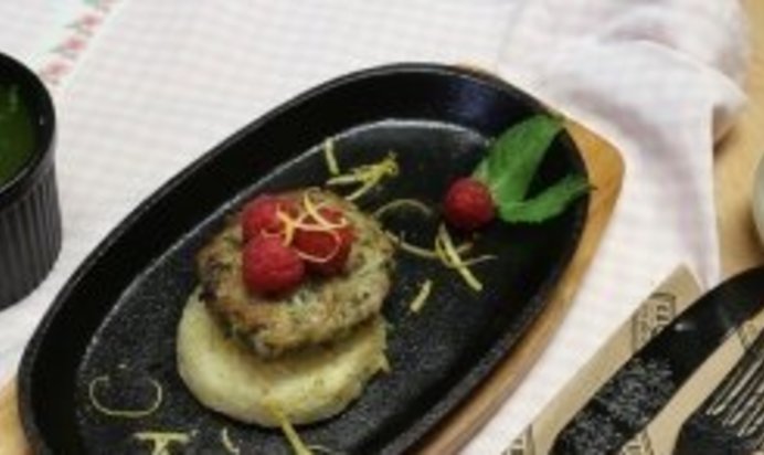 Рисбургер с мятным песто