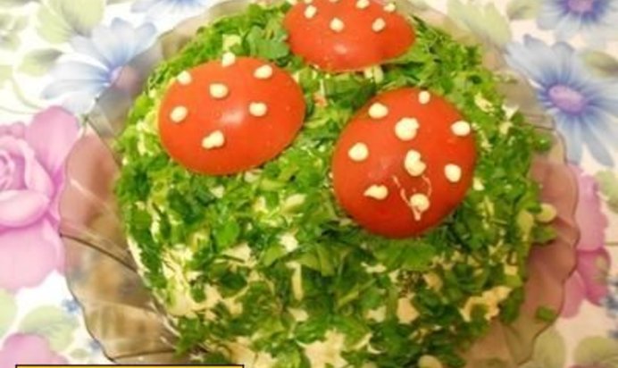 Салат лесная поляна с шампиньонами