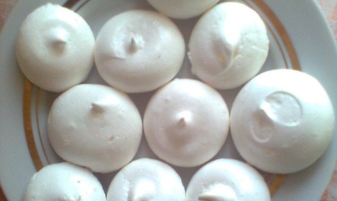 Воздушное пирожное