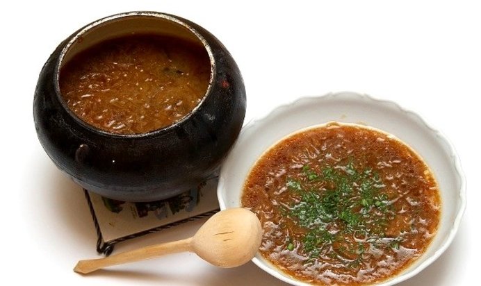 Щи в чугунке