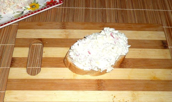 Нежный салат из крабового мяса