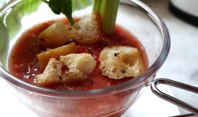 Гаспачо с сухариками