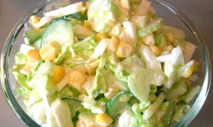 Салат из стеблей сельдерея