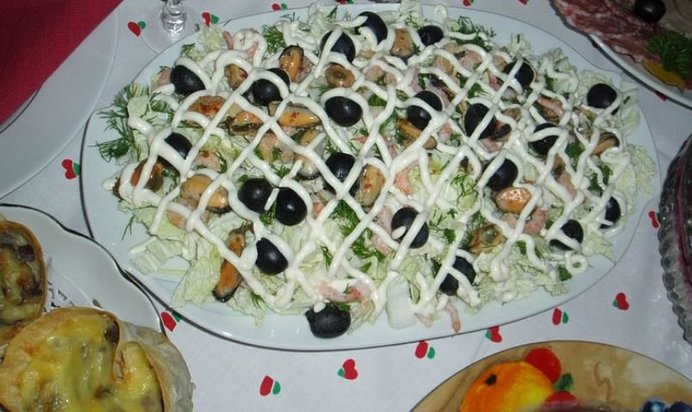 Салат с морепродуктами