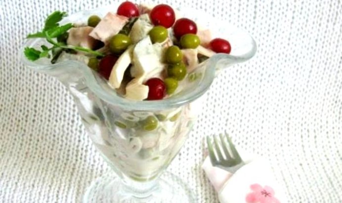 Салат с копченым мясом