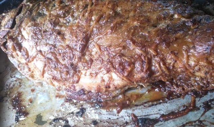 Золотой карп запеченный с чесноком и песто