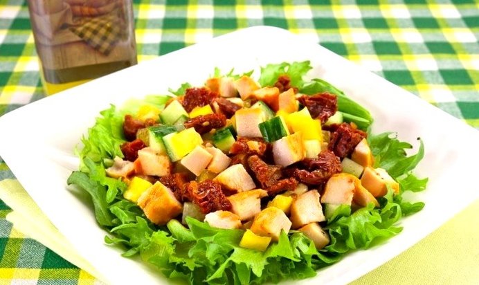 Салат Любимый с курицей