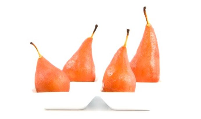 Груши в розовом шампанском