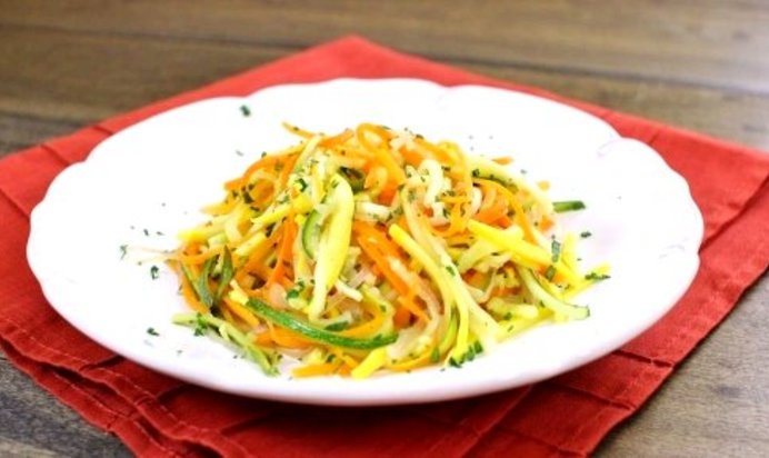 Салат из кабачков и моркови