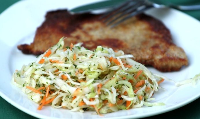 Салат из капусты с морковью