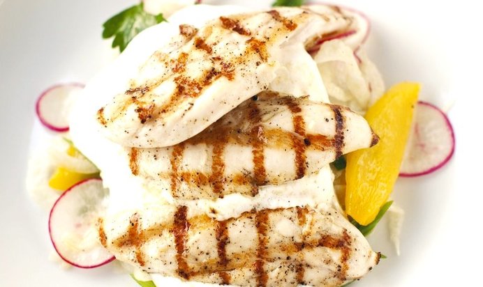 Салат с курицей и фенхелем