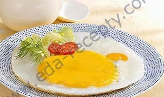 Яичница из яйца страуса