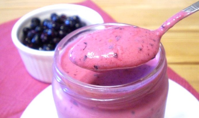Смузи из замороженных ягод