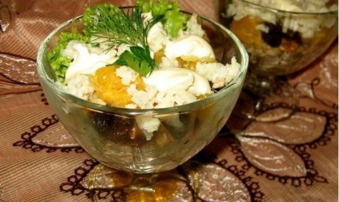 Салат Черная курица