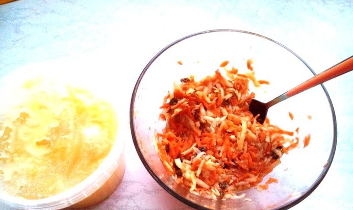 Морковно-яблочный салат