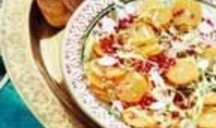 Салат из апельсина, гараната и редиса