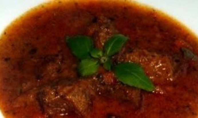 Гуляш с кнедликами