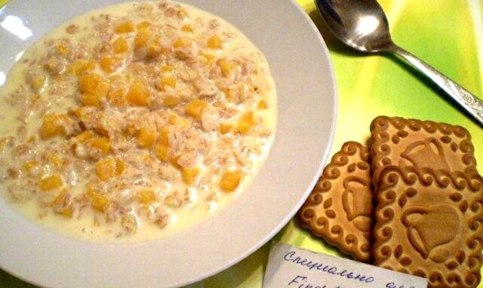 Молочная овсянка с тыквой