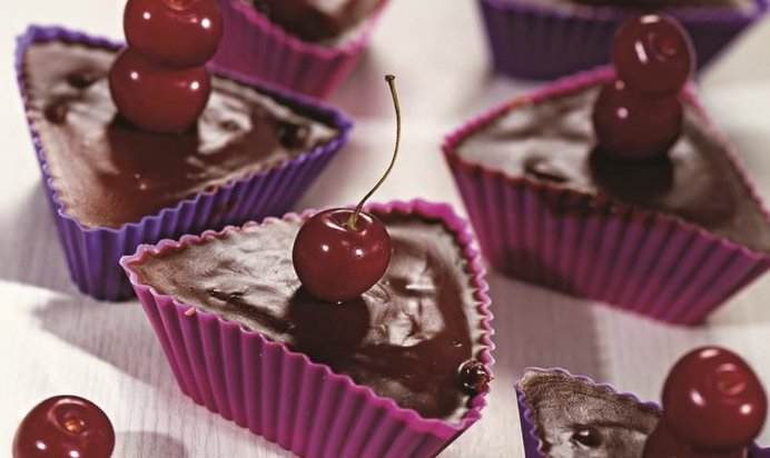 Вишнево-шоколадные кексы