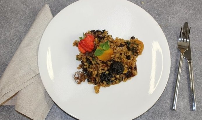 Перловая каша с сухофруктами