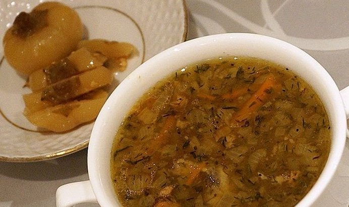 Борщ с тушенкой и гречкой