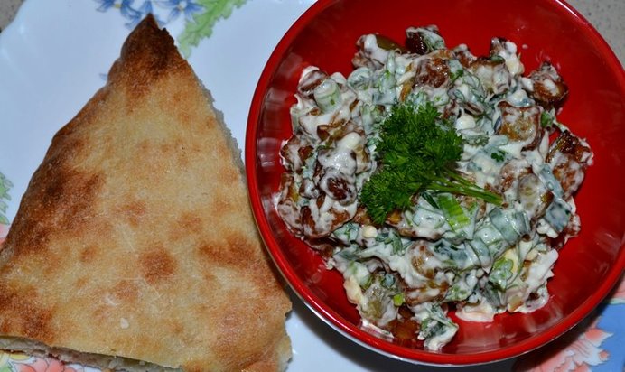 Салат из синеньких