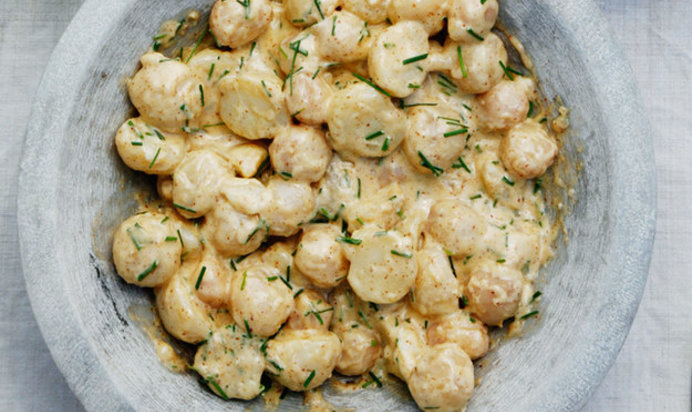 Салат из молодого картофеля с горчичной заправкой