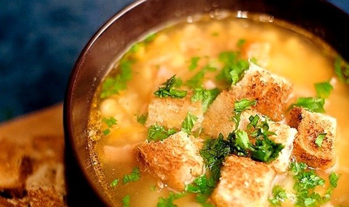 Гороховый суп с окороком