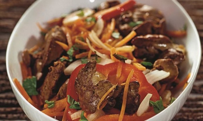 Салат из куриной печенки