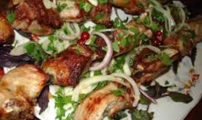 Салат с грушей и сыром рокфор