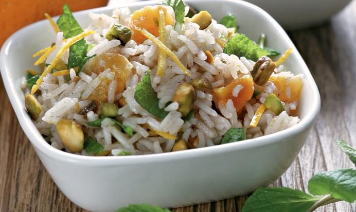 Рисовый салат с фисташками и мятой