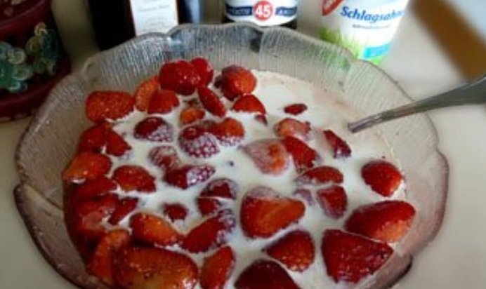 Салат с клубникой для взрослых