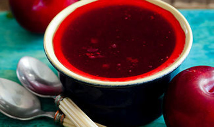 Легкий салат с фасолью