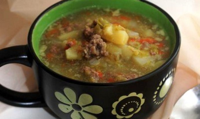 Гороховый суп с говяжьим фаршем в мультиварке